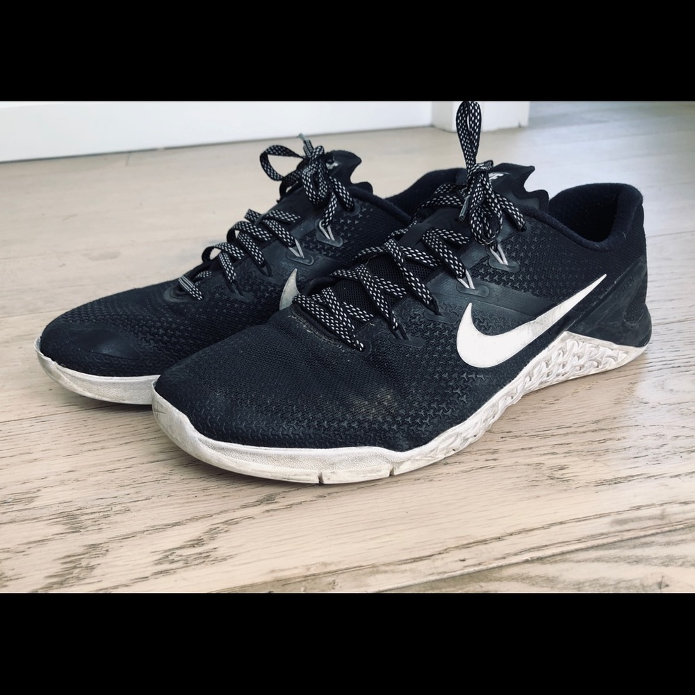 Nike Metcon 4 - Black and White